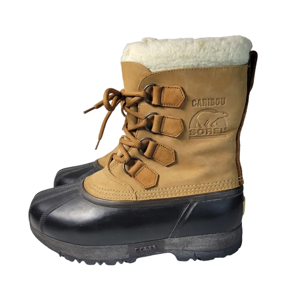 Sorel Caribou suede and rubber snow boots Size 7